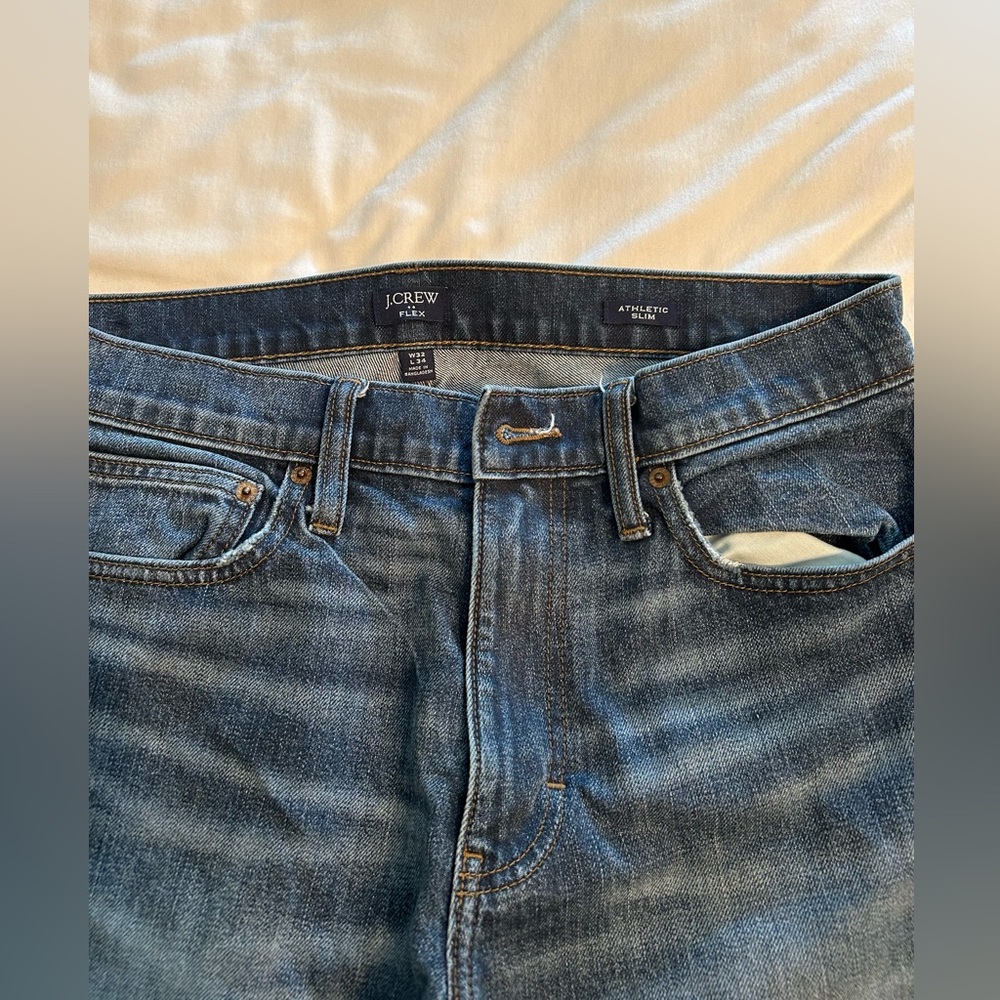 J Crew Men’s Athletic Slim Fit Jeans in Signature Flex